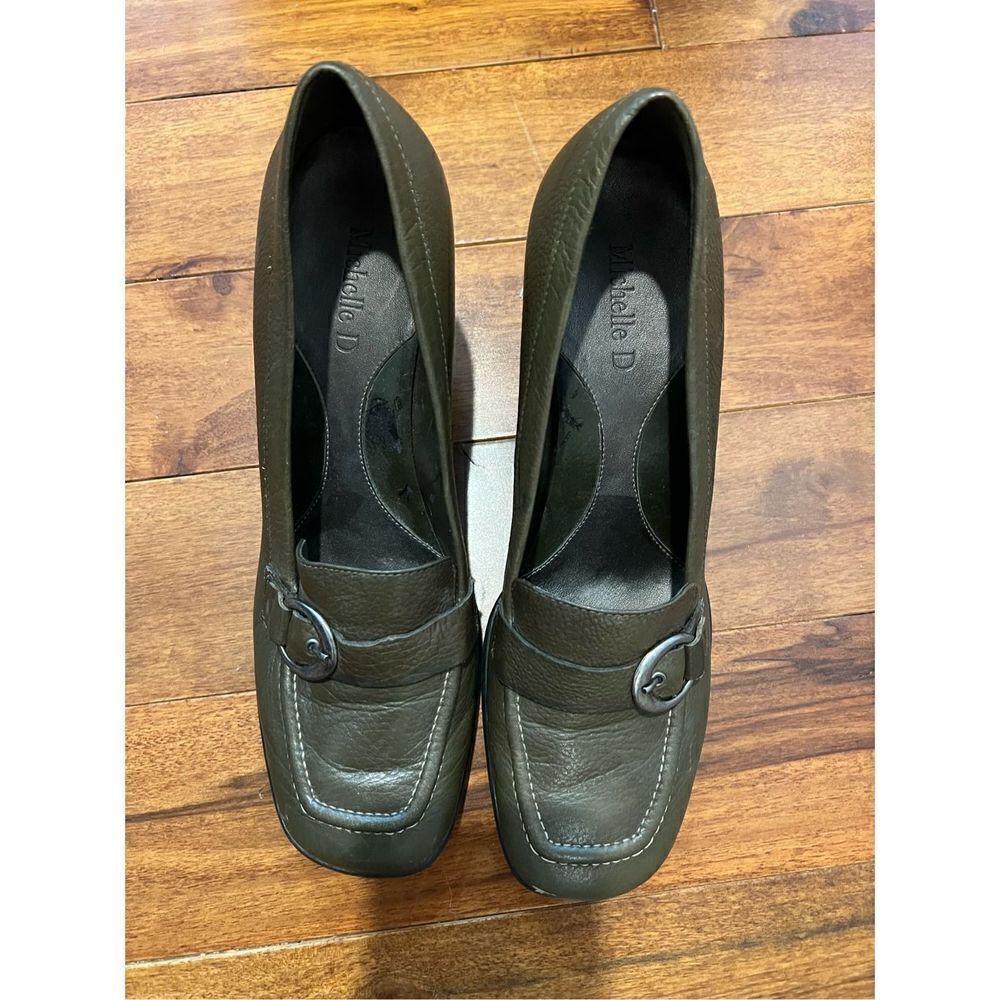 New Michelle D Green platform loafers size 9 leather upper